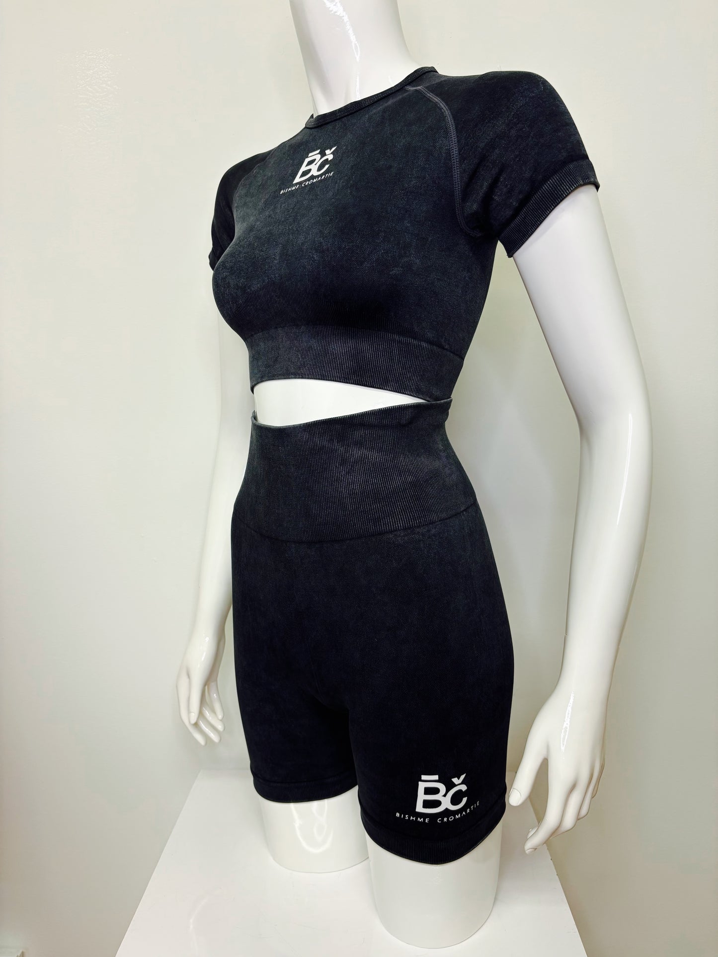 Sporty Bish set in Ashtown Grey