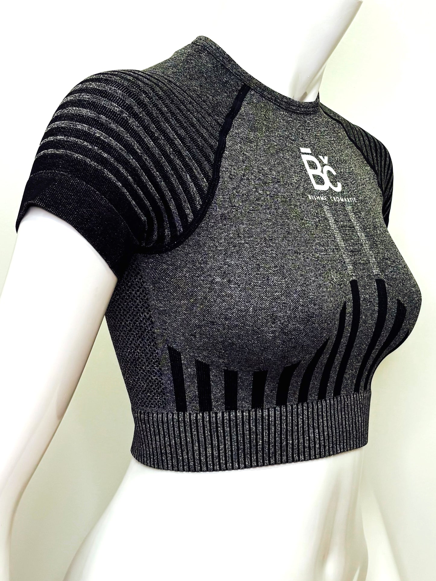 Sporty Bish Top in Saratoga Pewta